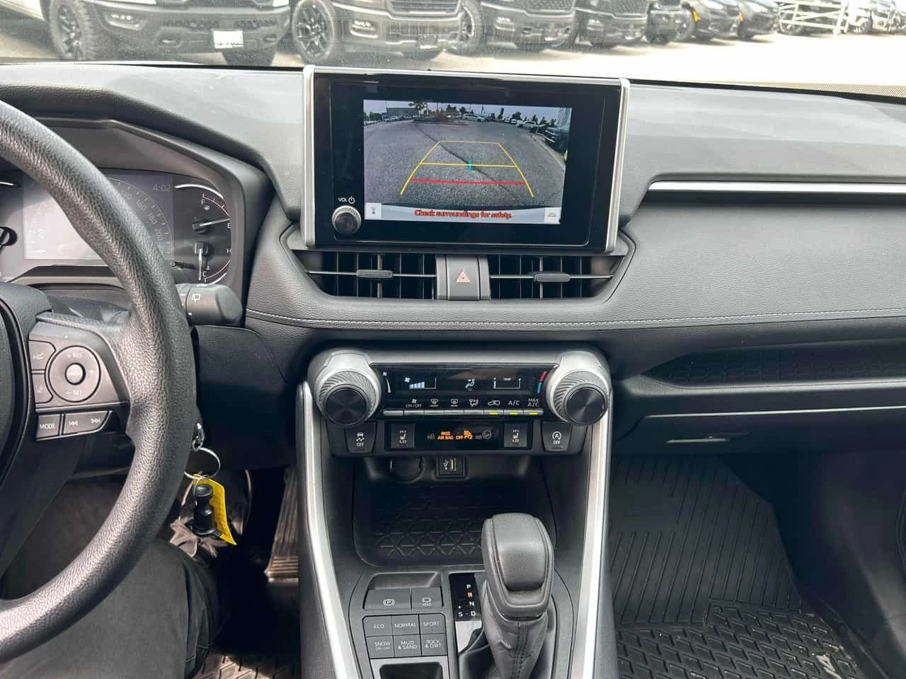Toyota Rav4  LE / CARFAX / АВТОКРЕДИТ / , снимка 9 - Автомобили и джипове - 55500194