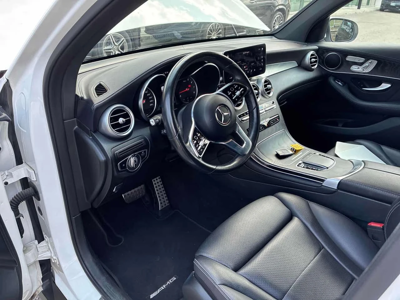 Mercedes-Benz GLC 300 Coupe | ГЛАВНО ПРЕДСТАВИТЕЛСТВО НА MERCEDES, снимка 7 - Автомобили и джипове - 55670664
