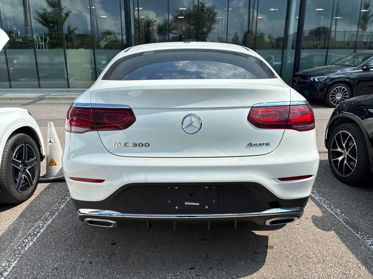 Mercedes-Benz GLC 300 Coupe | ГЛАВНО ПРЕДСТАВИТЕЛСТВО НА MERCEDES, снимка 5 - Автомобили и джипове - 55670664