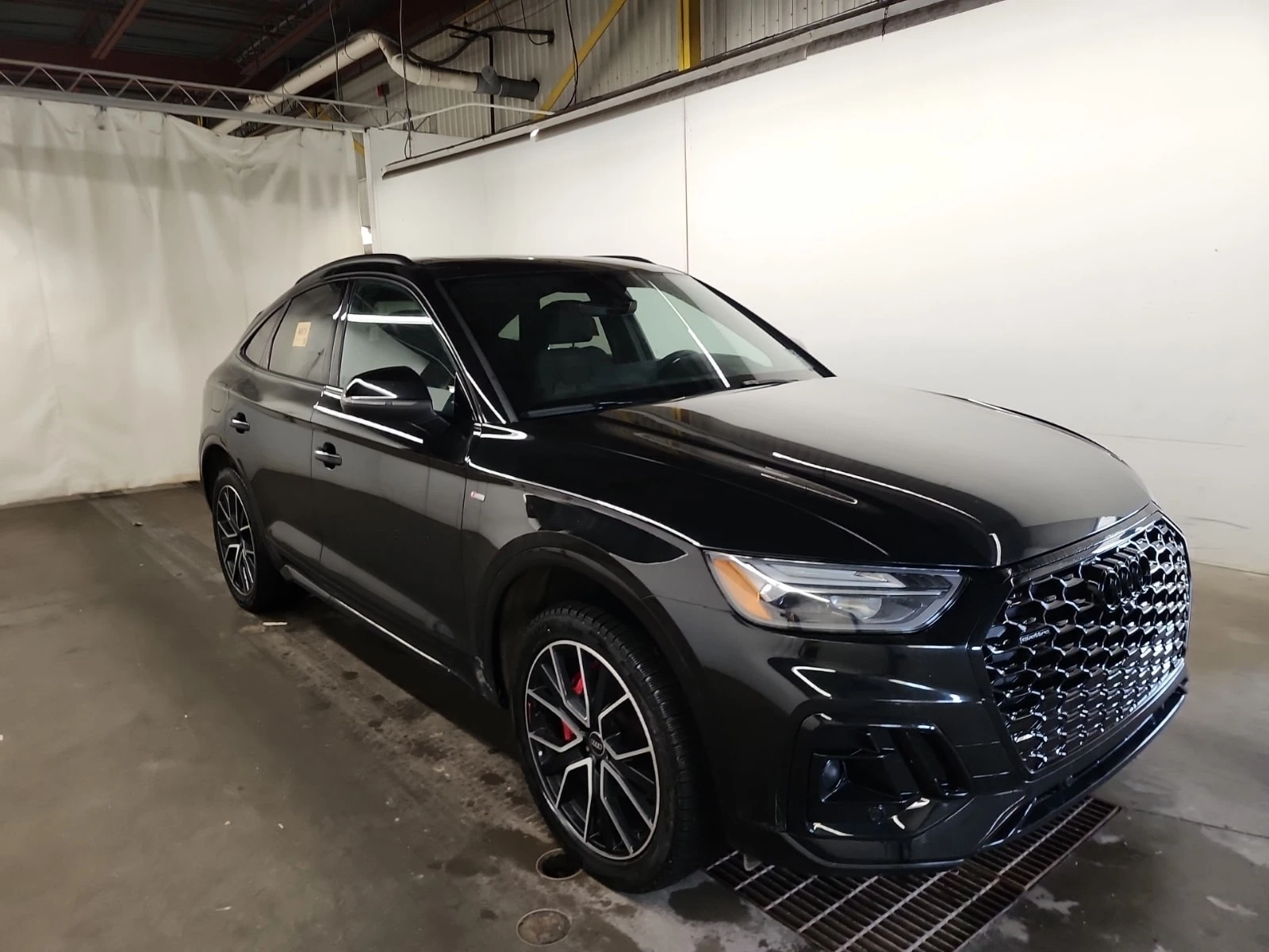 Audi Q5 PROGRESSIV / АМБИЕНТ / 360 / ДИСТРОНИК , снимка 2 - Автомобили и джипове - 55846937