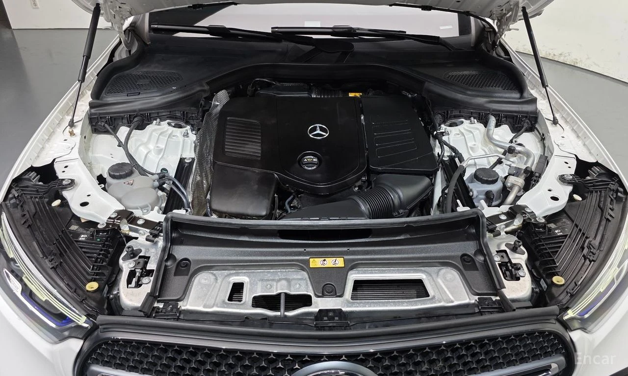 Mercedes-Benz GLC 300 COUPE* 4MATIC* BURMESTER* ХЕДЪП* 360* КРАЙНА ЦЕНА, снимка 6 - Автомобили и джипове - 55995567