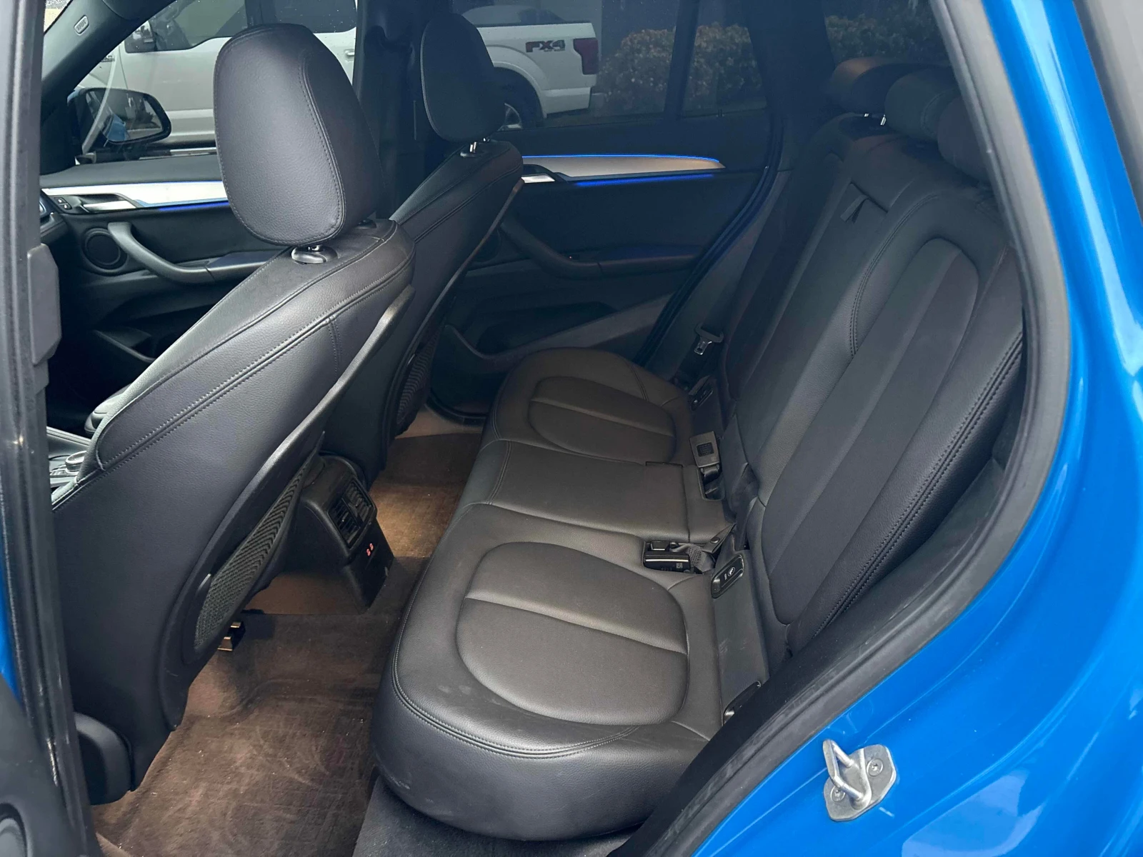 BMW X1 * xDrive28i * АВТОКРЕДИТ БЕЗ ПЪРВОНАЧАЛНА ВНОСКА, снимка 12 - Автомобили и джипове - 56048590