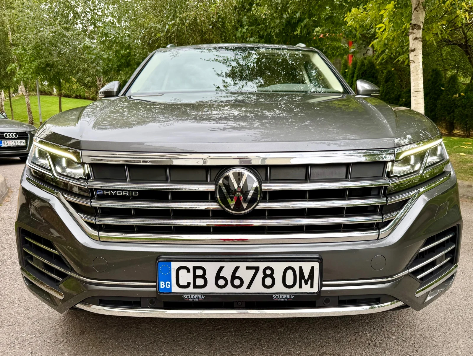 VW Touareg 3.0 Plug in Hybrid  Facelift, снимка 2 - Автомобили и джипове - 56273379