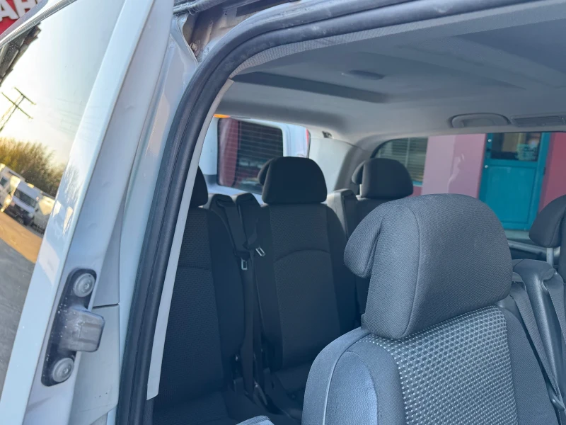Mercedes-Benz Vito 116 CDI* Facelift* NAVI* Климатик* 8+ 1 места, снимка 5 - Бусове и автобуси - 52816956