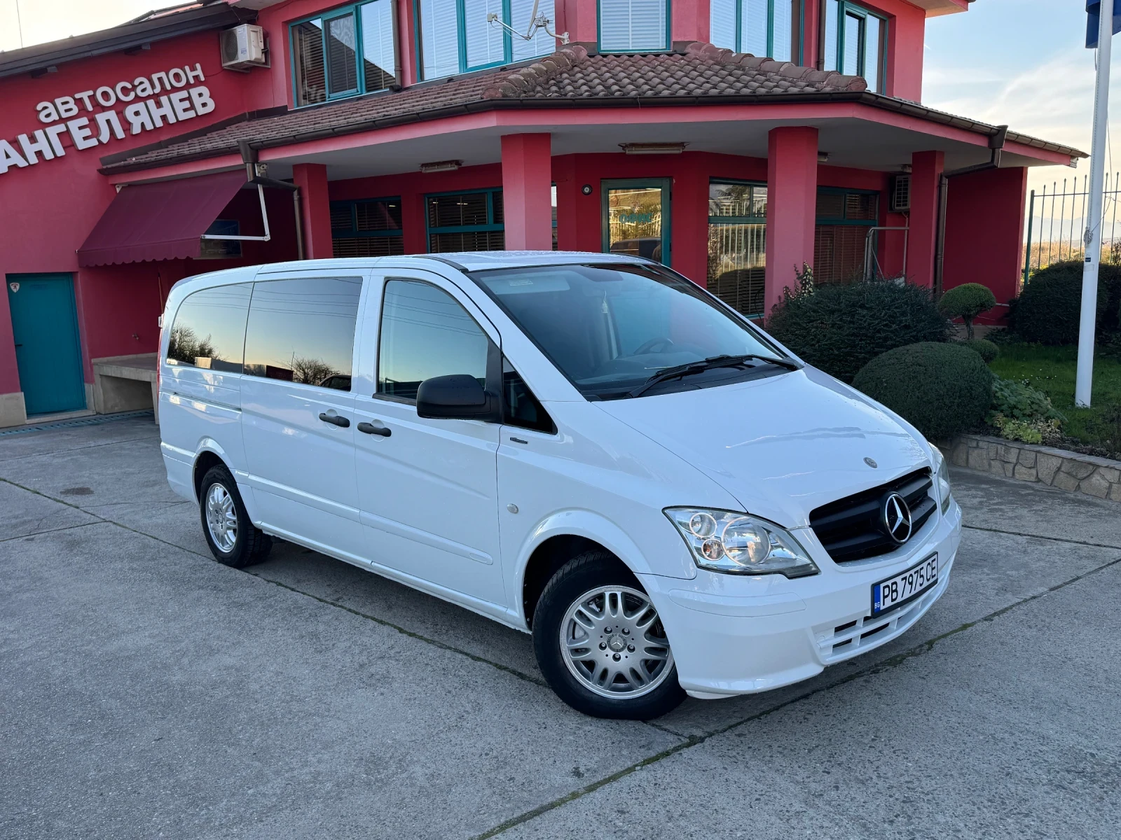 Mercedes-Benz Vito 116 CDI* Facelift* NAVI* Климатик* 8+ 1 места - изображение 9
