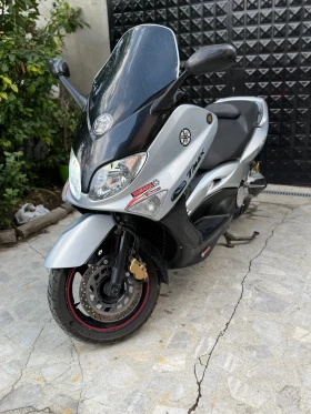  Yamaha T-max