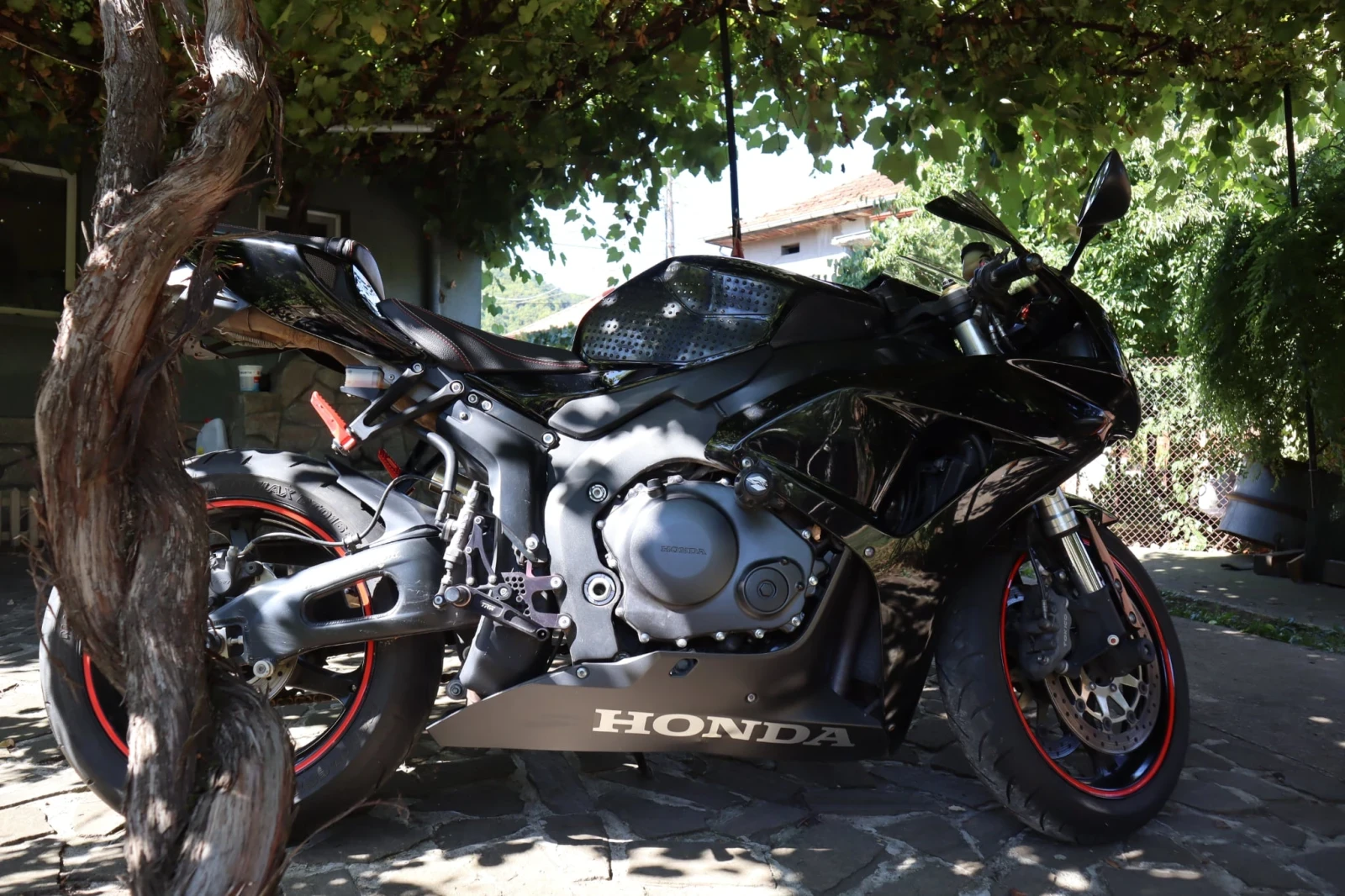 Honda Cbr CBR 1000RR Fireblade - изображение 4