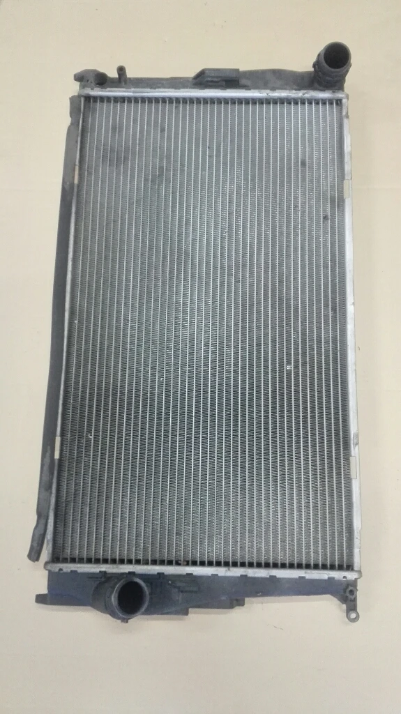 Воден радиатор Бмв 320д Е90 (3)