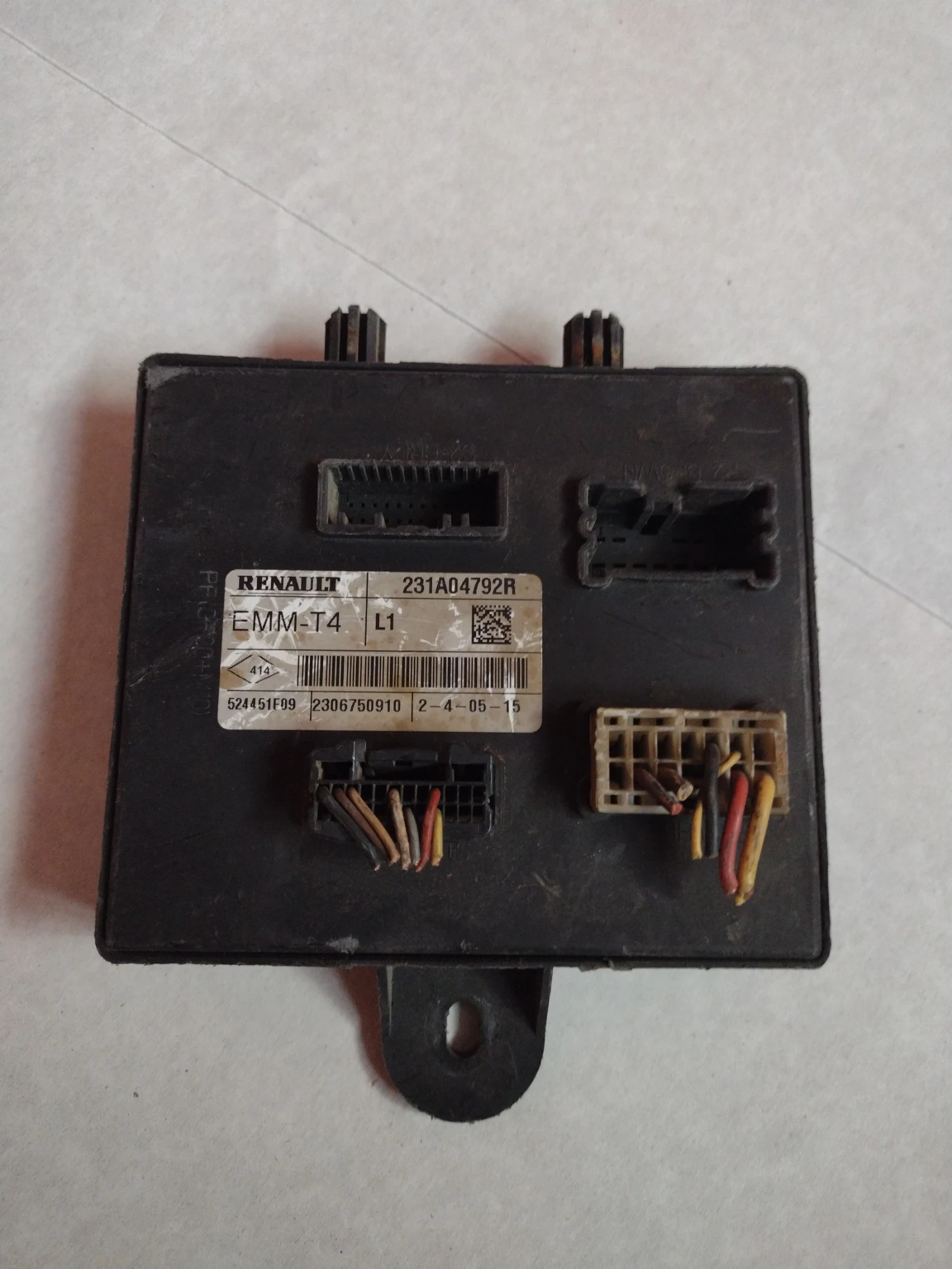 EMM-T4     231A04792R  ���������� ����� RENAULT CLIO 4, CAPTUR | Mobile.bg � ����������� 4