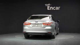 Toyota Camry 2.5 XLE HYBRID/PANORAMA/360CAM/FULL, снимка 4
