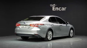 Toyota Camry 2.5 XLE HYBRID/PANORAMA/360CAM/FULL, снимка 2