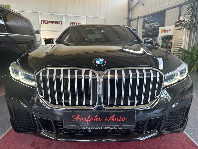 BMW 740 xDrive * FULL Екстри * M PACKET * HARMAN/KARDON* T, снимка 2 - Автомобили и джипове - 43323053