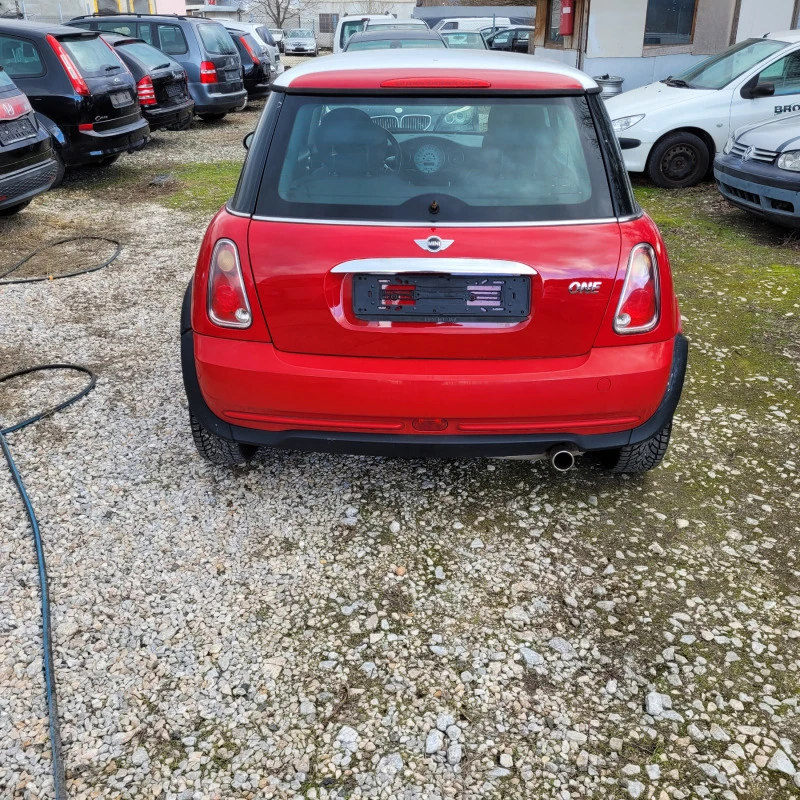 Mini Cooper 1.6i/90k.c., снимка 11 - Автомобили и джипове - 44002047