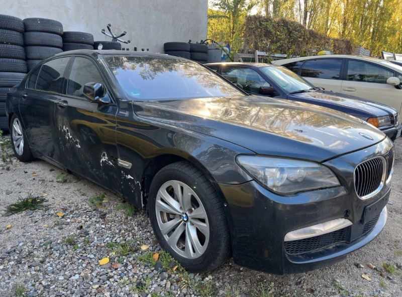 BMW 730, снимка 1 - Автомобили и джипове - 45636228