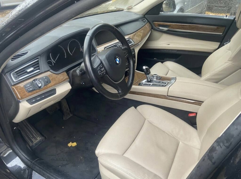BMW 730, снимка 3 - Автомобили и джипове - 45636228