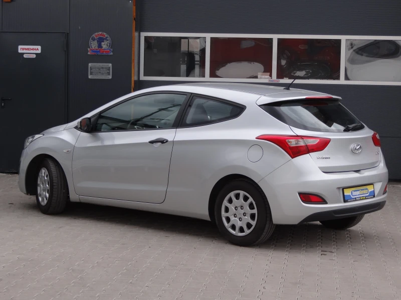 Hyundai I30 1.4i - 100k.c. / Климатик / 6-скопрости / Euro-5 /, снимка 3 - Автомобили и джипове - 47294956