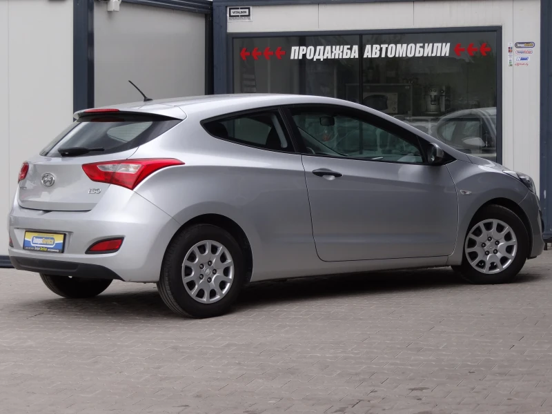 Hyundai I30 1.4i - 100k.c. / Климатик / 6-скопрости / Euro-5 /, снимка 5 - Автомобили и джипове - 47294956