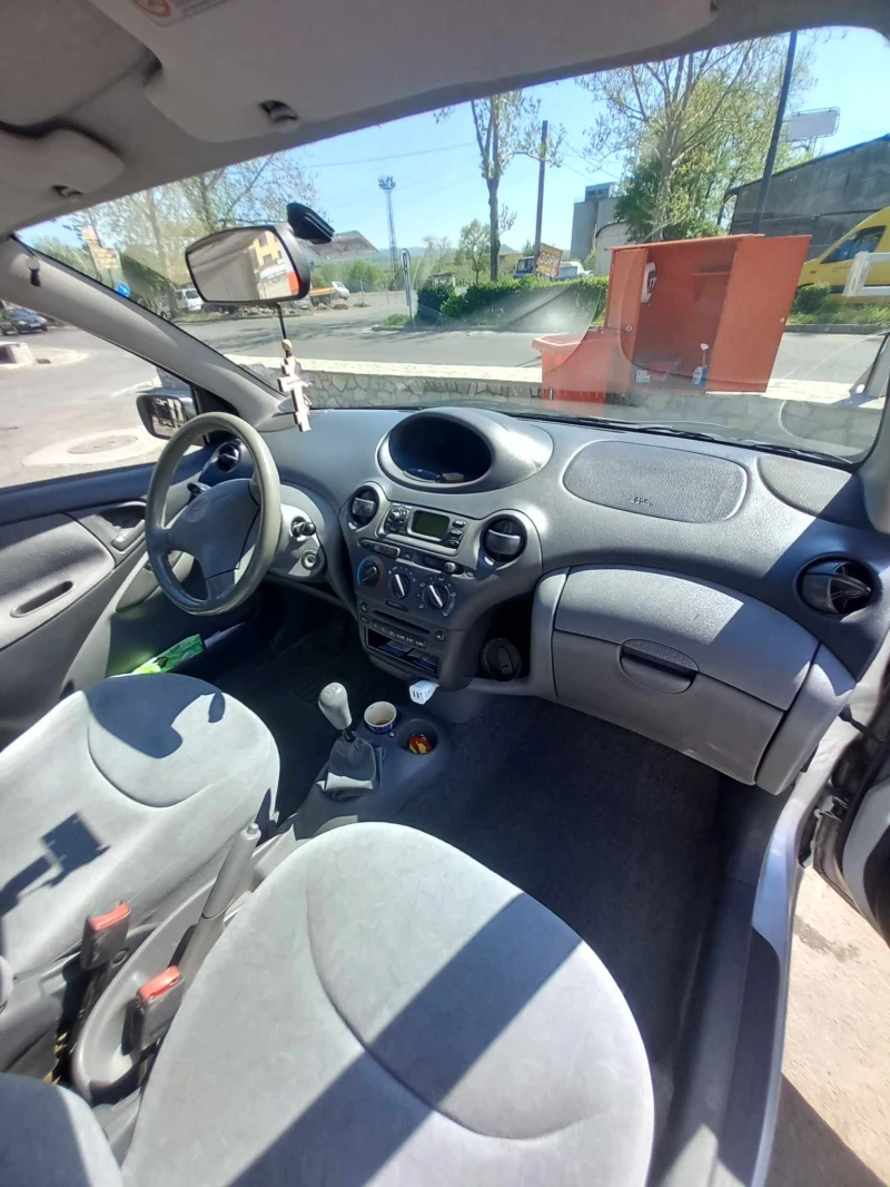 Toyota Yaris, снимка 9 - Автомобили и джипове - 47662369