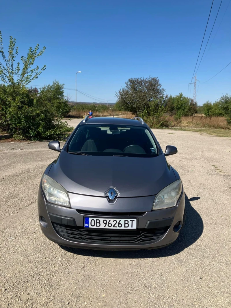 Renault Megane, снимка 10 - Автомобили и джипове - 47668646