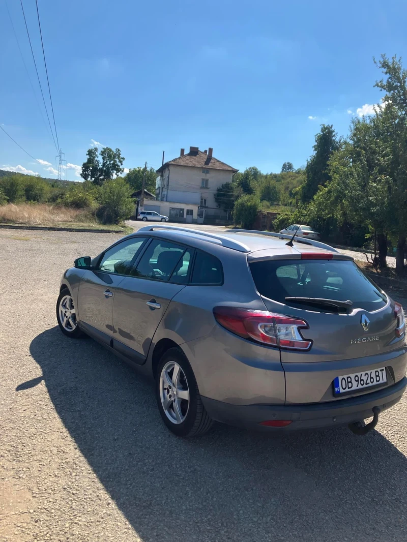 Renault Megane, снимка 3 - Автомобили и джипове - 47668646