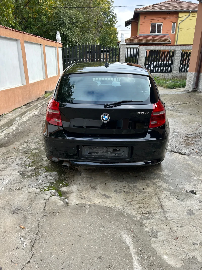 BMW 118, снимка 6 - Автомобили и джипове - 48072895