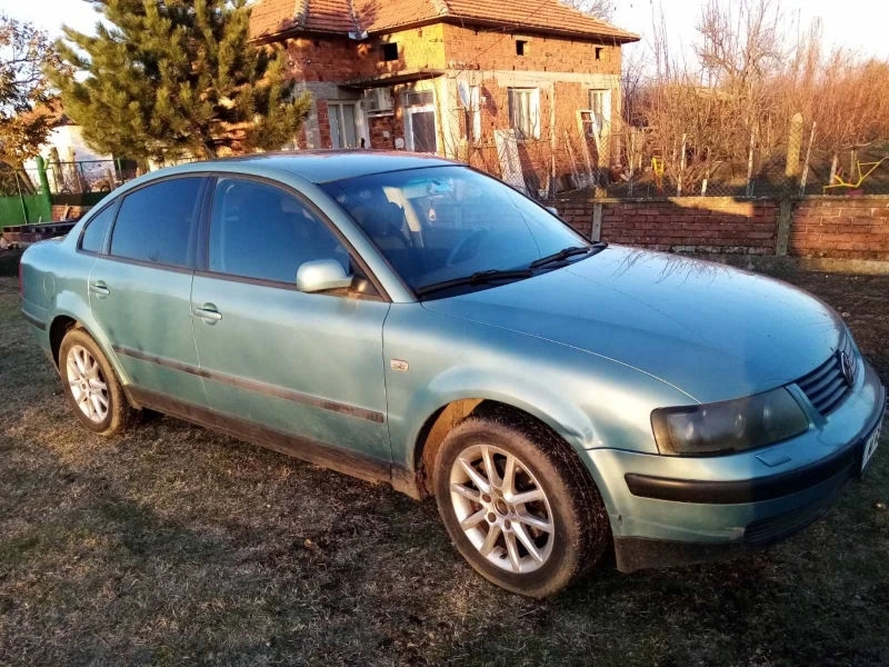 VW Passat, снимка 3 - Автомобили и джипове - 49131996