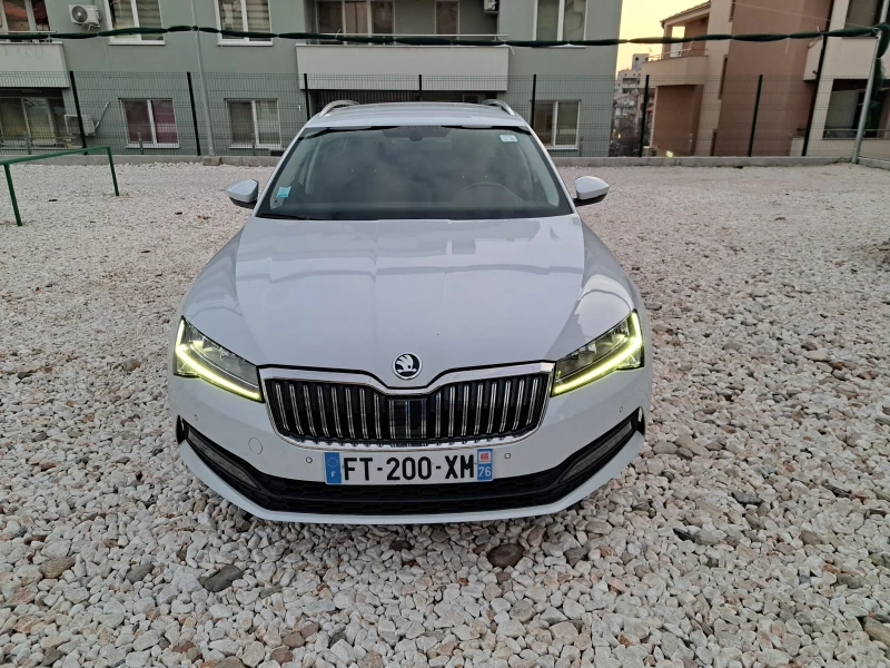 Skoda Superb 2.0 Tdi 150кс DSG , снимка 2 - Автомобили и джипове - 49031995