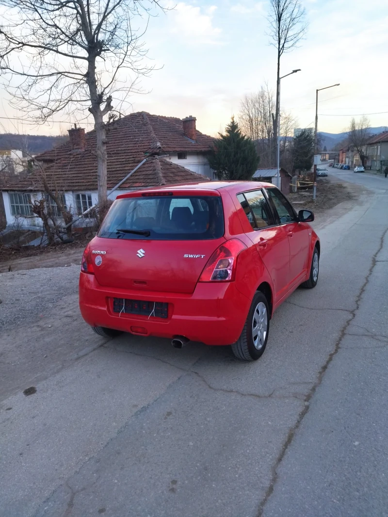 Suzuki Swift 1.3 Бензин , снимка 5 - Автомобили и джипове - 49534830