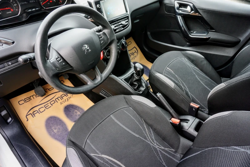 Peugeot 208 1.2i PURETECH ACTIVE, снимка 7 - Автомобили и джипове - 50166352