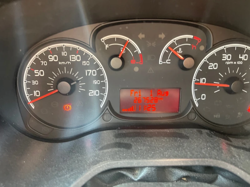 Fiat Doblo Maxi CNG, снимка 6 - Автомобили и джипове - 51657903