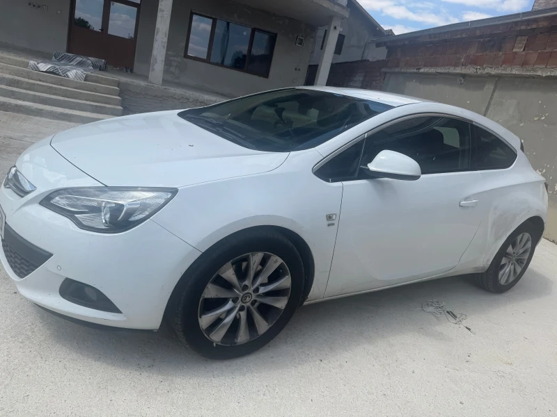 Opel Astra 2.0 Gtc Sri Cdti S/S, снимка 2 - Автомобили и джипове - 52627739