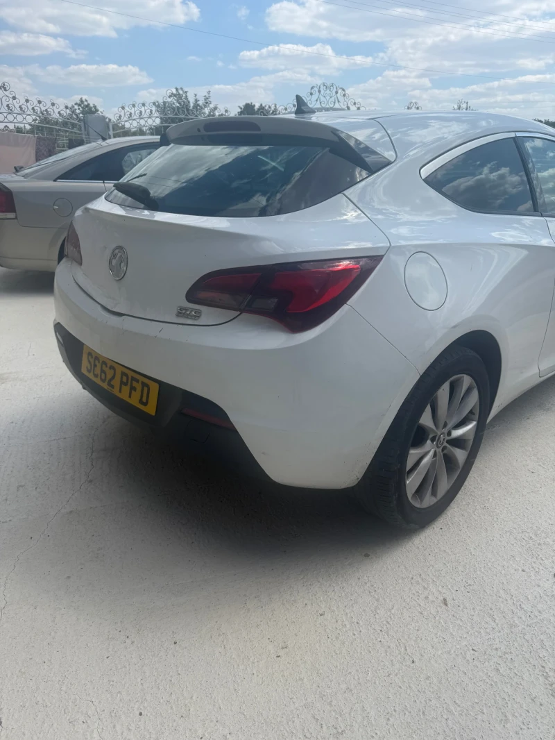 Opel Astra 2.0 Gtc Sri Cdti S/S, снимка 5 - Автомобили и джипове - 52627739