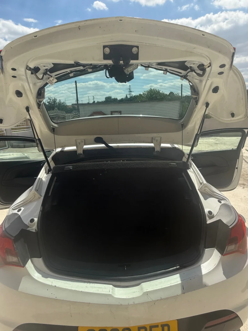 Opel Astra 2.0 Gtc Sri Cdti S/S, снимка 14 - Автомобили и джипове - 52627739