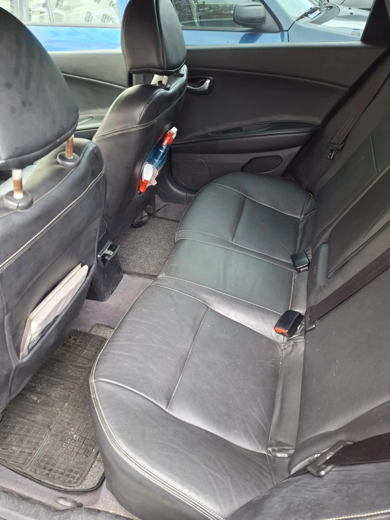 Nissan Primera Газ, снимка 8 - Автомобили и джипове - 52353875