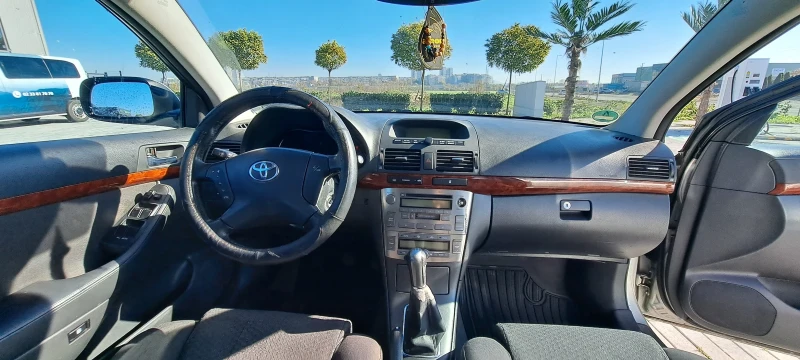 Toyota Avensis, снимка 6 - Автомобили и джипове - 52411946