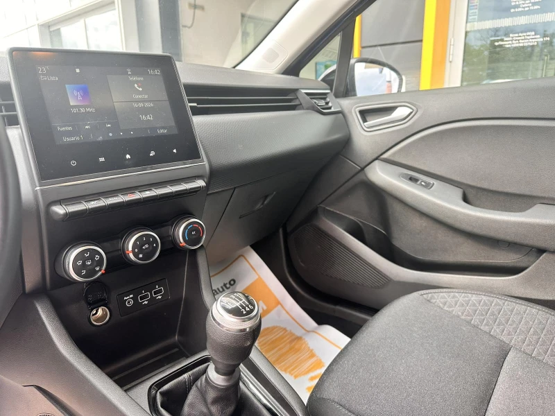 Renault Clio 1.0TCe/ 90к.с., снимка 12 - Автомобили и джипове - 53035149