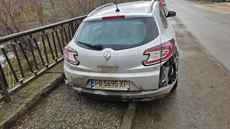 Renault Megane dCi, снимка 7 - Автомобили и джипове - 53485078