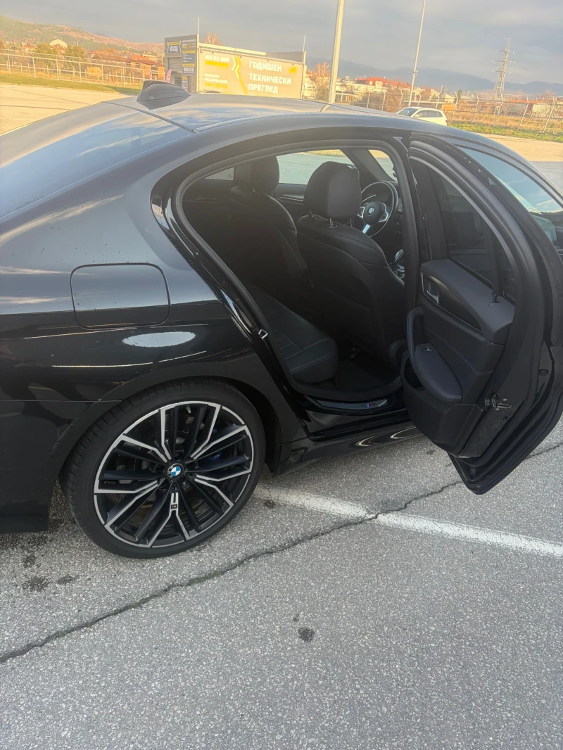 BMW 520  М Xdrive 4x4, снимка 4 - Автомобили и джипове - 53585434