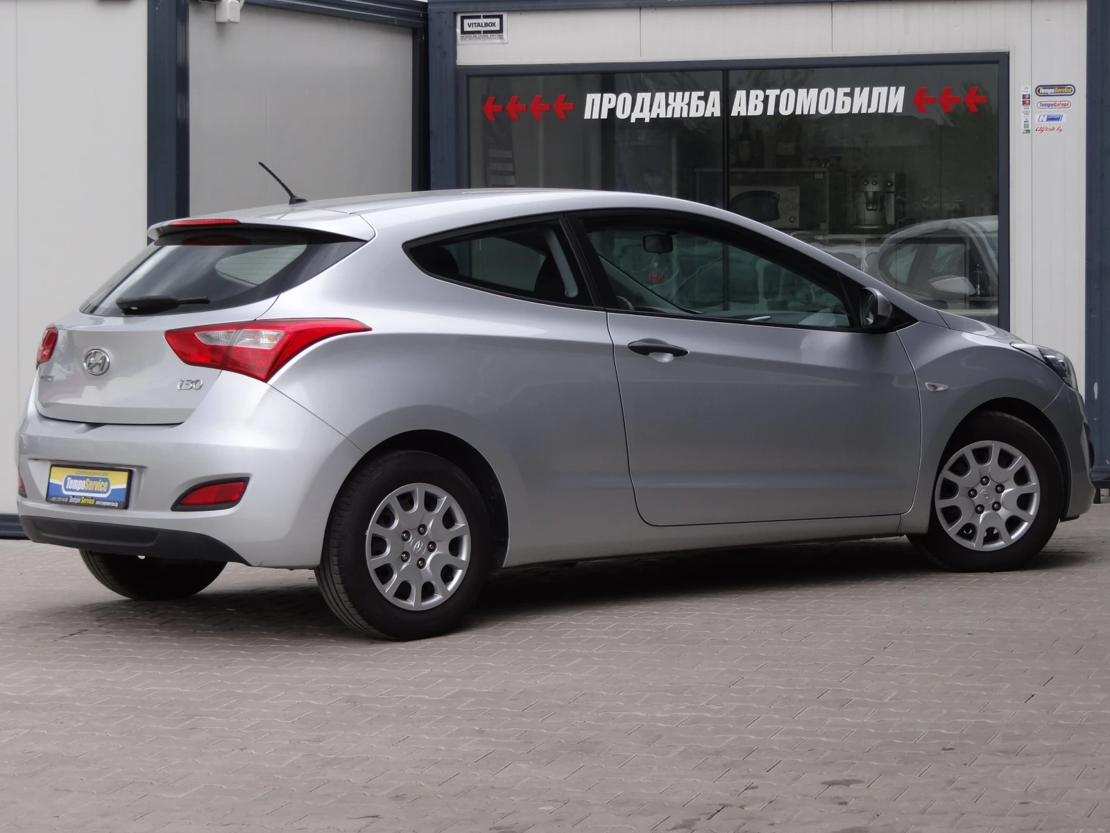 Hyundai I30 1.4i - 100k.c. / Климатик / 6-скопрости / Euro-5 / - изображение 5