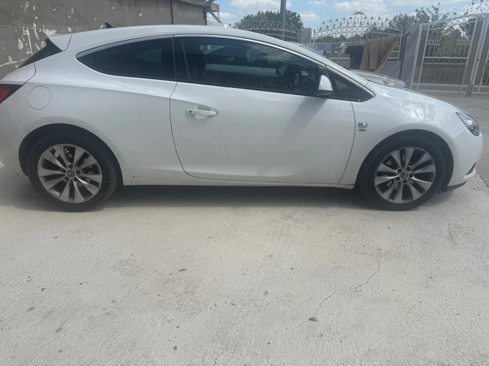 Opel Astra 2.0 Gtc Sri Cdti S/S - изображение 4