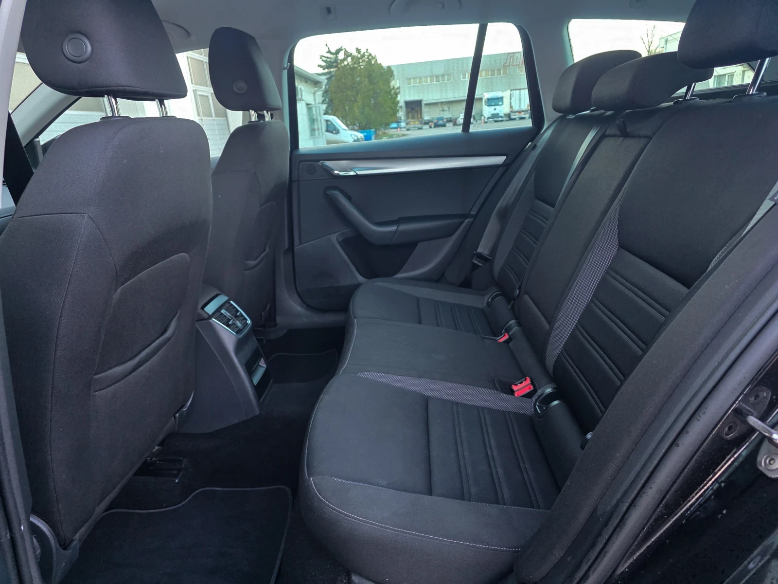 Skoda Octavia 1.5 TSI DSG Ambition | Mobile.bg � ����������� 10