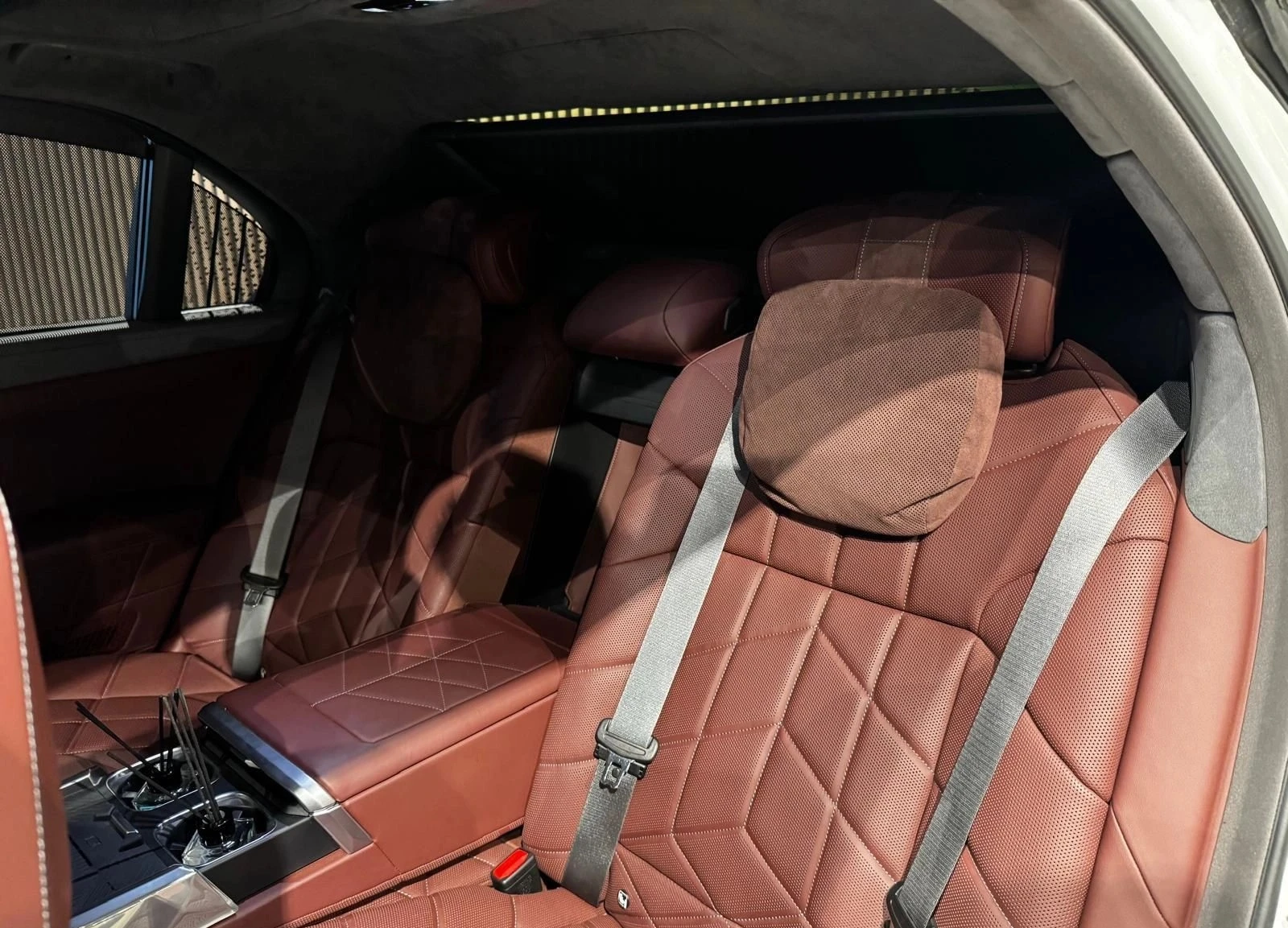 BMW 740 d xDrive M Sportpaket Pro, снимка 11 - Автомобили и джипове - 53889094