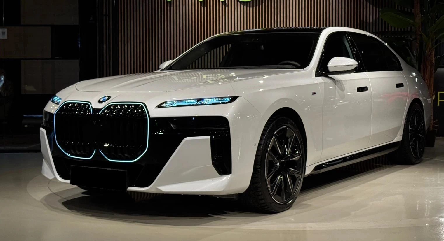 BMW 740 d xDrive M Sportpaket Pro | Auto.bg — изображение 1