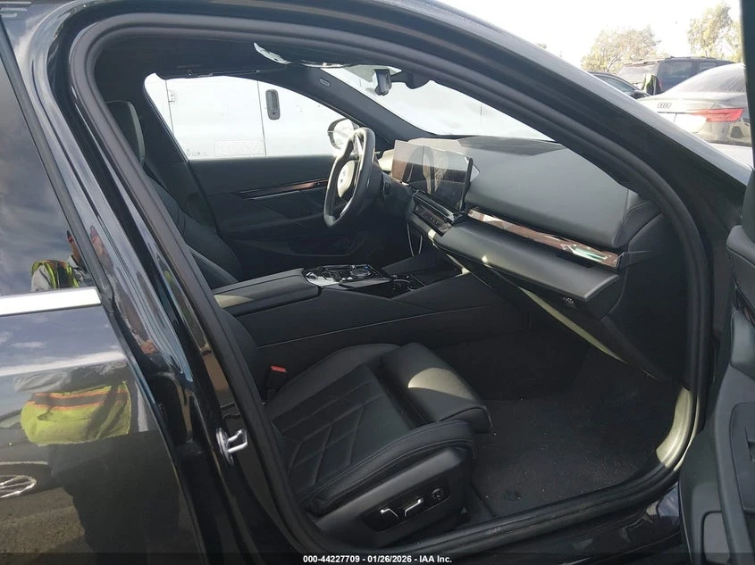 BMW i5 EDRIVE40 | Mobile.bg � ����������� 5
