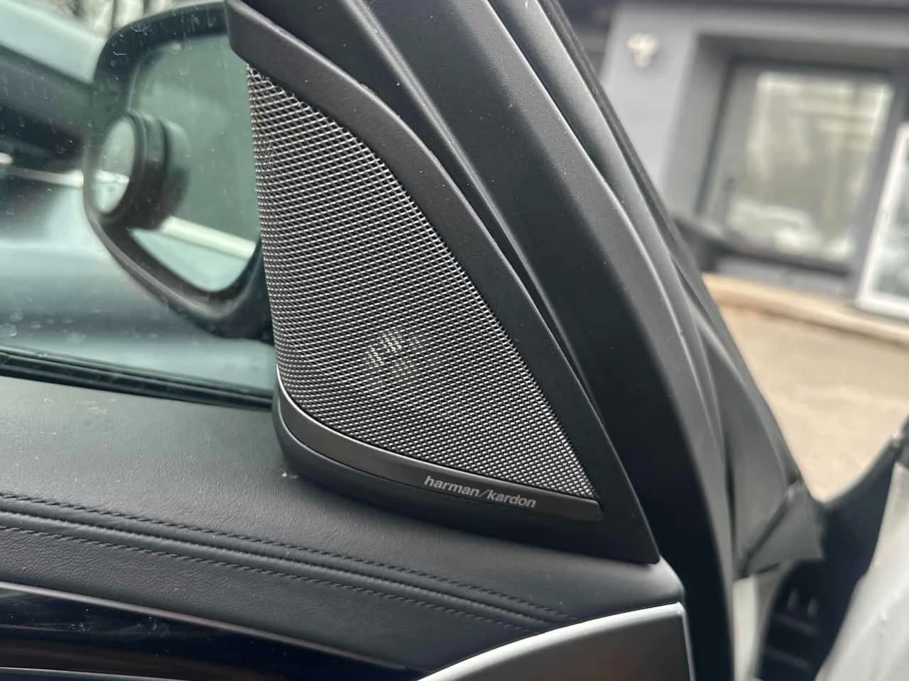 BMW 550 * M550i xDrive * CARFAX * ЦЕНА ДО БГ, снимка 8 - Автомобили и джипове - 54115051