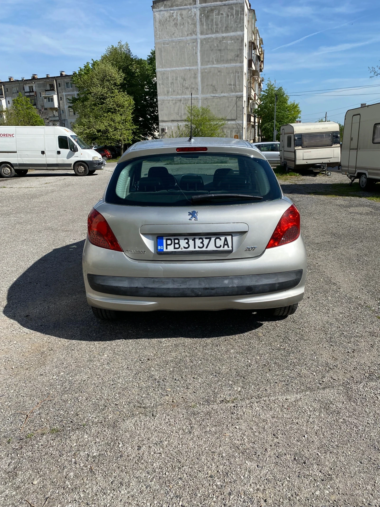 Peugeot 207 1.6HDI 90, снимка 6 - Автомобили и джипове - 54344826