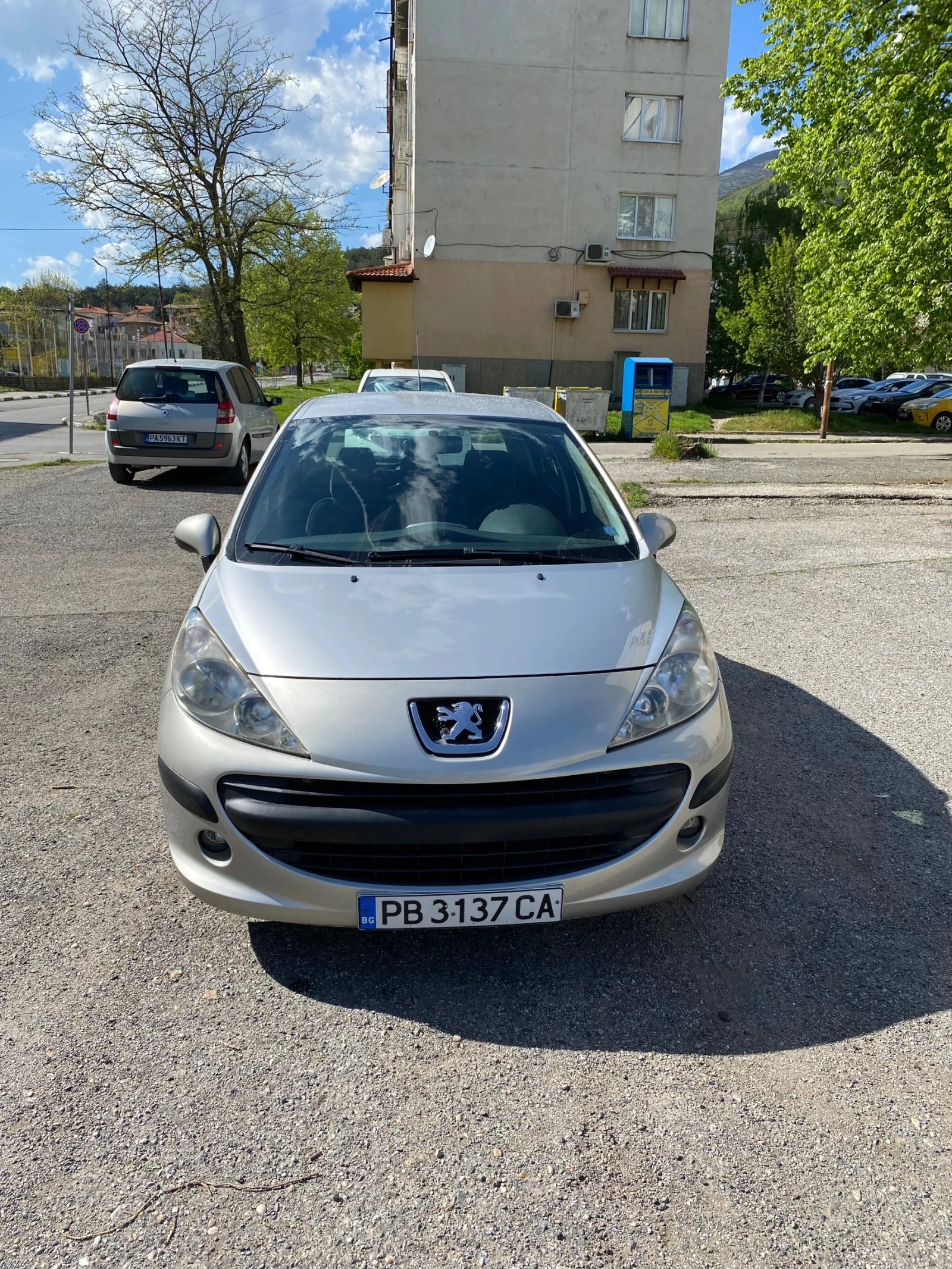 Peugeot 207 1.6HDI 90, снимка 2 - Автомобили и джипове - 54344826
