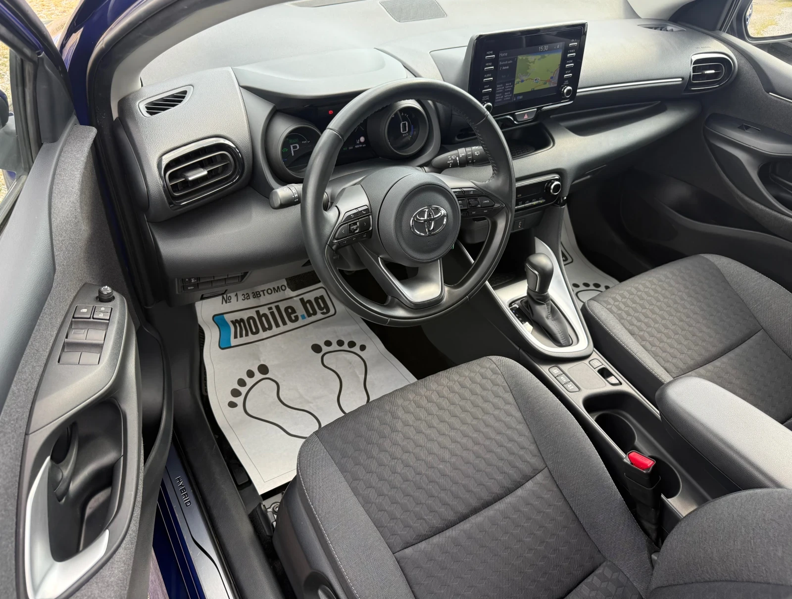 Toyota Yaris 1.5HSD* STYLE* 40.000km* DISTRONIC* CAMERA* , снимка 8 - Автомобили и джипове - 54981943