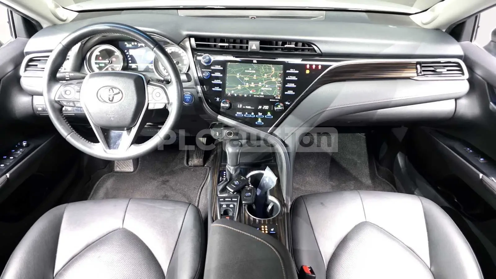 Toyota Camry 2.5 XLE HYBRID/PANORAMA/360CAM/FULL | Mobile.bg � ����������� 6