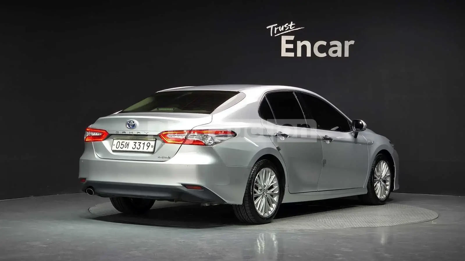 Toyota Camry 2.5 XLE HYBRID/PANORAMA/360CAM/FULL | Mobile.bg � ����������� 2